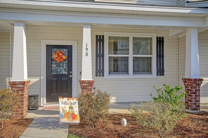 190 Woodward Rd, Goose Creek, SC 29445