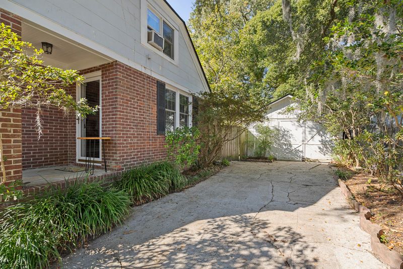 75 Colleton Dr, Charleston, SC 29407