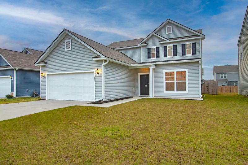 423 Silent Bluff Dr, Summerville, SC 29486