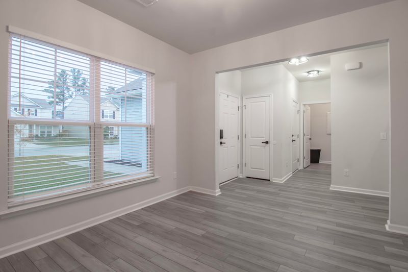 423 Silent Bluff Dr, Summerville, SC 29486