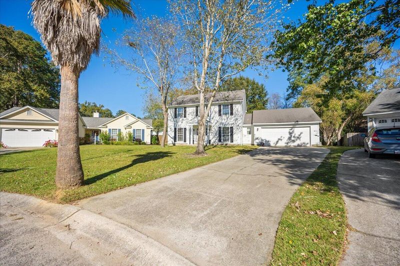 120 Saxton Ct, Goose Creek, SC 29445