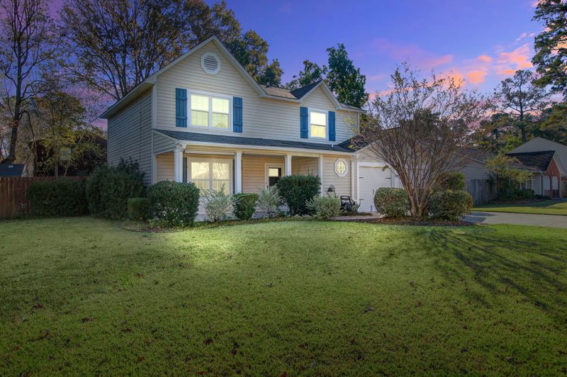 833 N Aylesbury Rd, Goose Creek, SC 29445