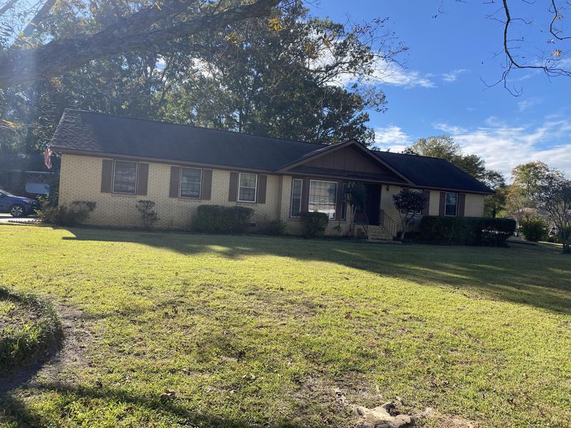 100 Milton Ct, Goose Creek, SC 29445