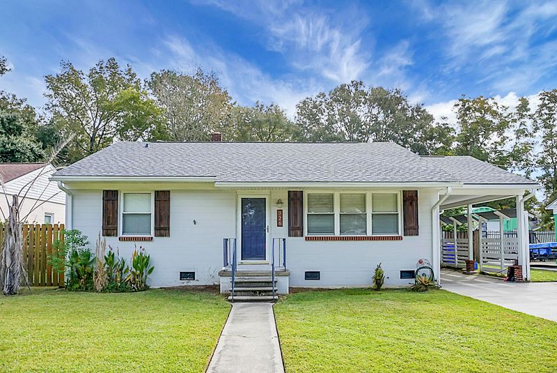 326 Stinson Dr, Charleston, SC 29407