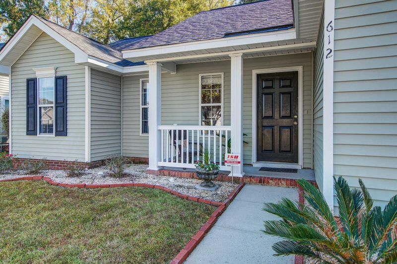 612 Tribeca Ct, Charleston, SC 29414