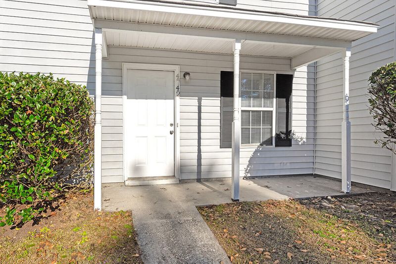 4742 Linfield Ln, North Charleston, SC 29418