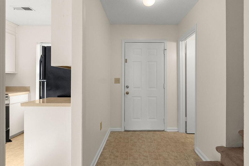 4742 Linfield Ln, North Charleston, SC 29418