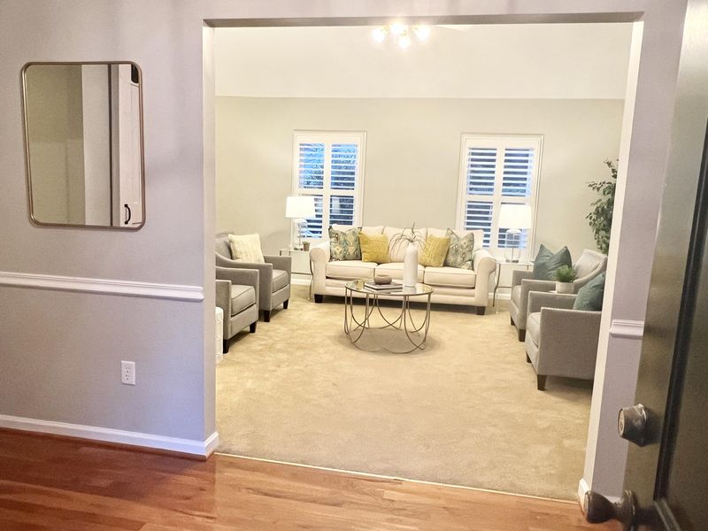 271 Beech Hill Ln, Mount Pleasant, SC 29464