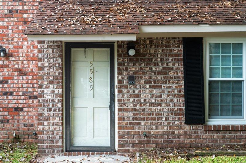 5585 Fowler Dr, North Charleston, SC 29418
