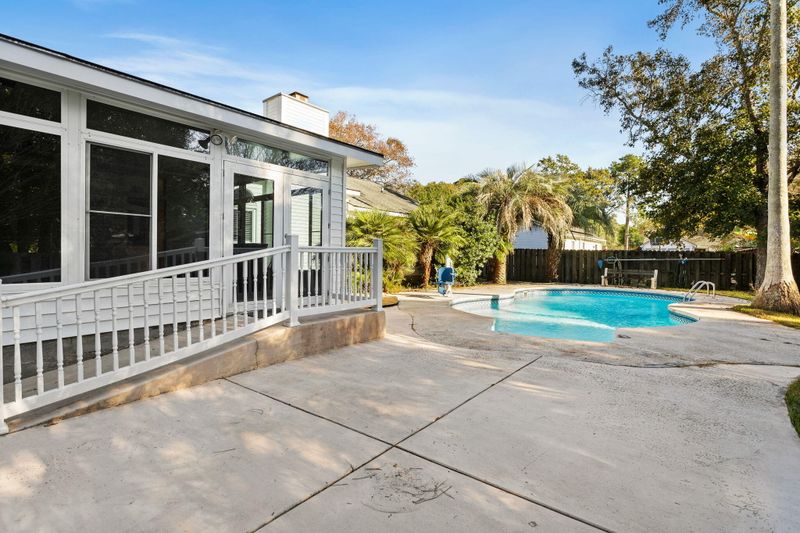 2111 Presidio Dr, Mount Pleasant, SC 29466