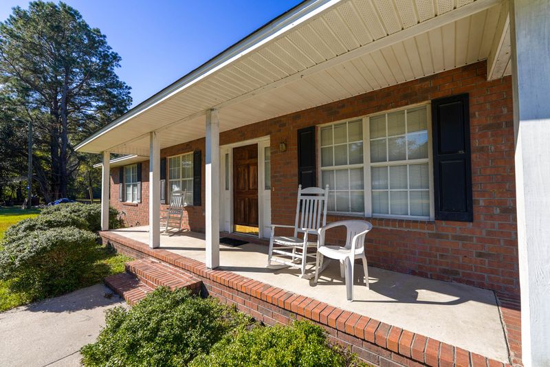 1139 Old Gilliard Rd, Ridgeville, SC 29472