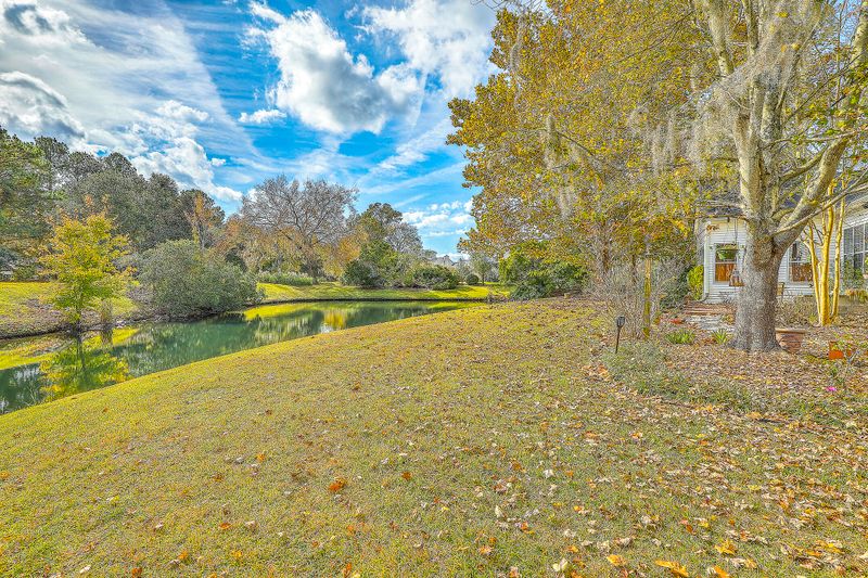 3468 Forest Glen Dr, Charleston, SC 29414