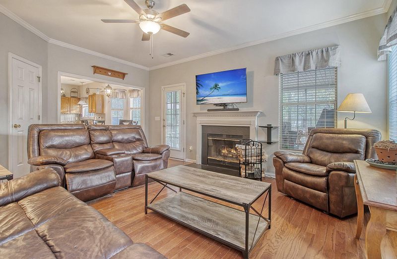8679 Spring Chapel Ln, North Charleston, SC 29420