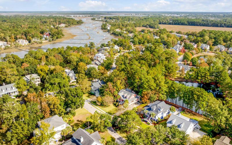 1511 Daniel Legare Pl, Mount Pleasant, SC 29466