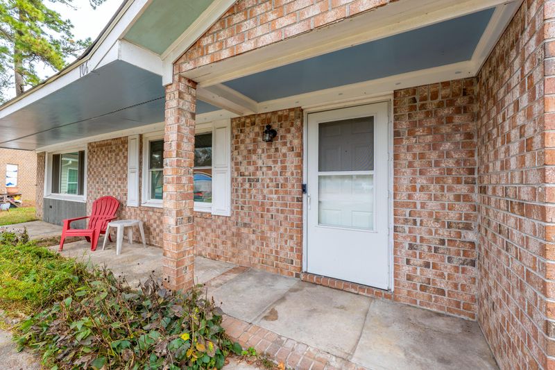 106 Gippy Dr, Summerville, SC 29486