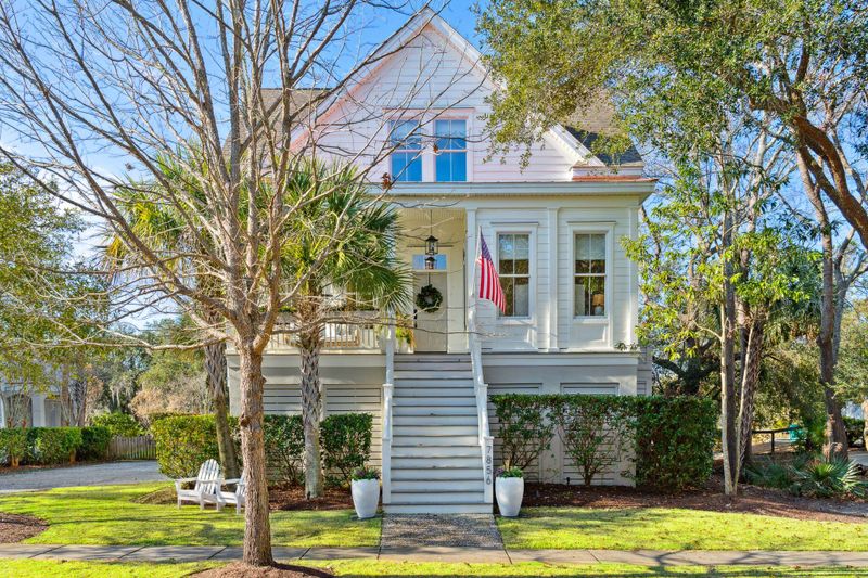 7856 Farr St, Charleston, SC 29492