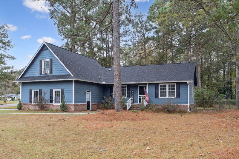 100 Loblolly Ln, Summerville, SC 29483