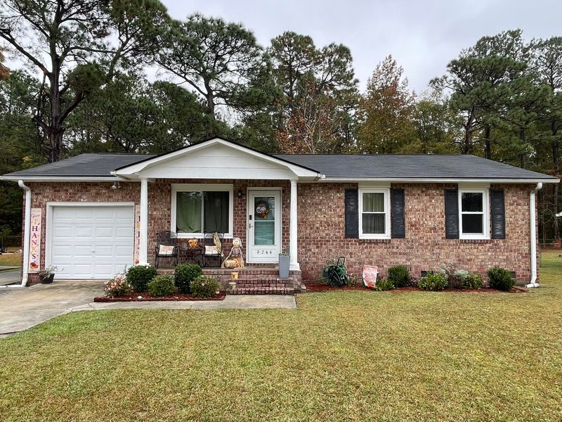 9744 Berrywood Dr, Ladson, SC 29456
