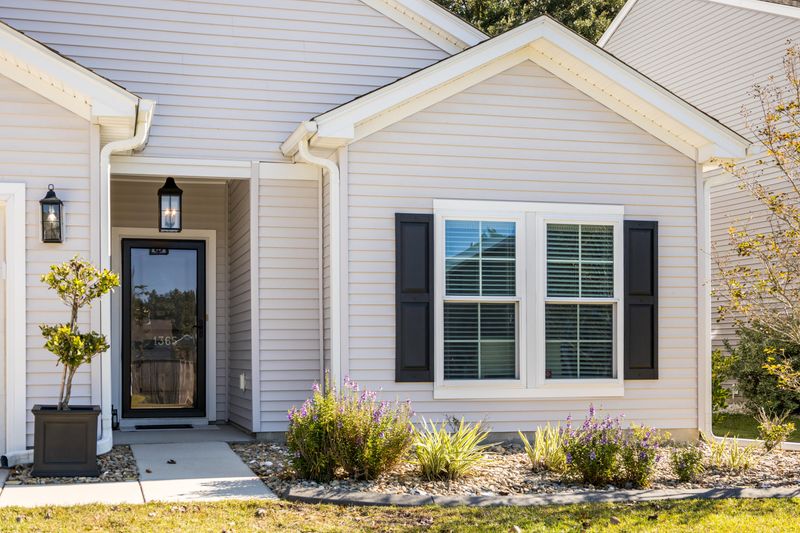 1365 Paint Horse Ct, Mount Pleasant, SC 29429