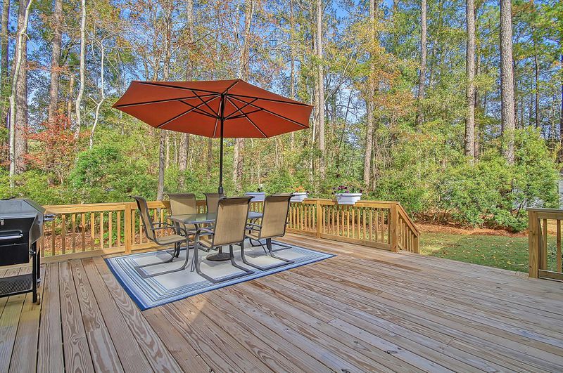 228 Turtle Point Rd, Summerville, SC 29483