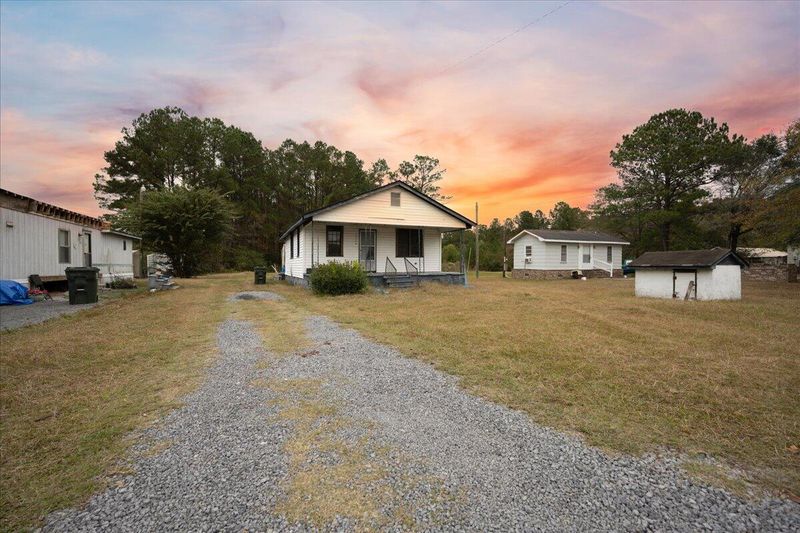 1782 Black Tom Rd, Moncks Corner, SC 29461