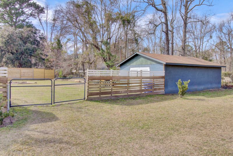 2001 Valnore Rd, Johns Island, SC 29455