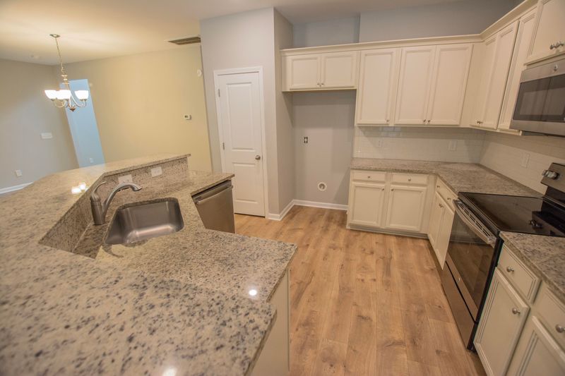 174 Longford Dr, Summerville, SC 29483