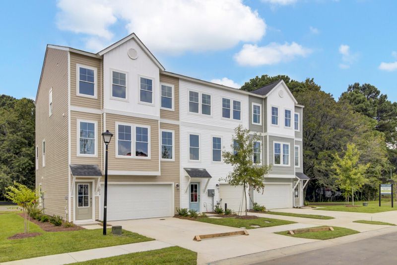 2015 Callaway Cir, Hanahan, SC 29410