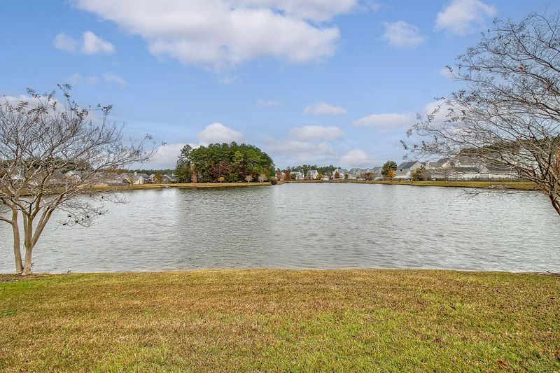 125 Avonshire Dr, Summerville, SC 29483