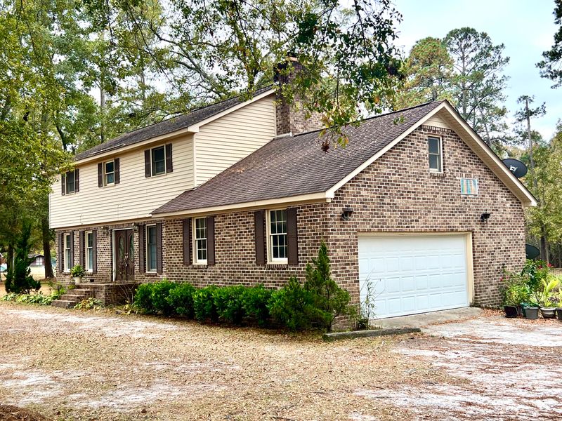 808 Old Bell Rd, Saint George, SC 29477