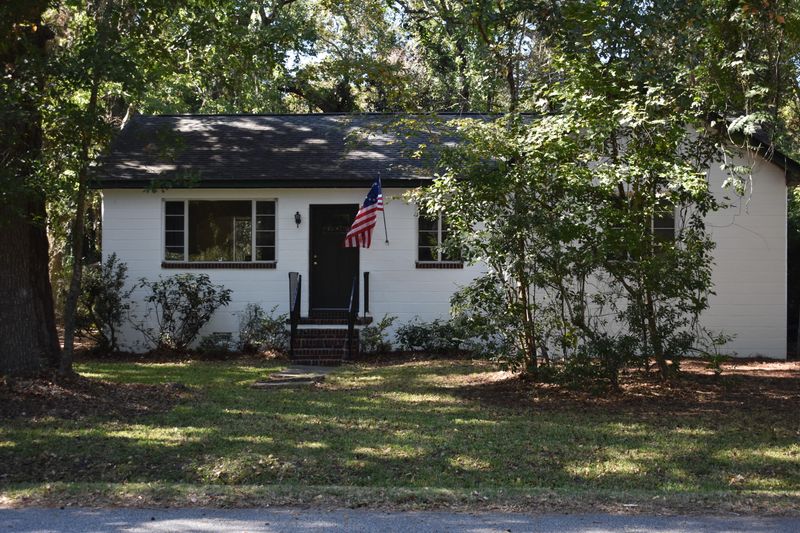 311 Howle Ave, Charleston, SC 29412