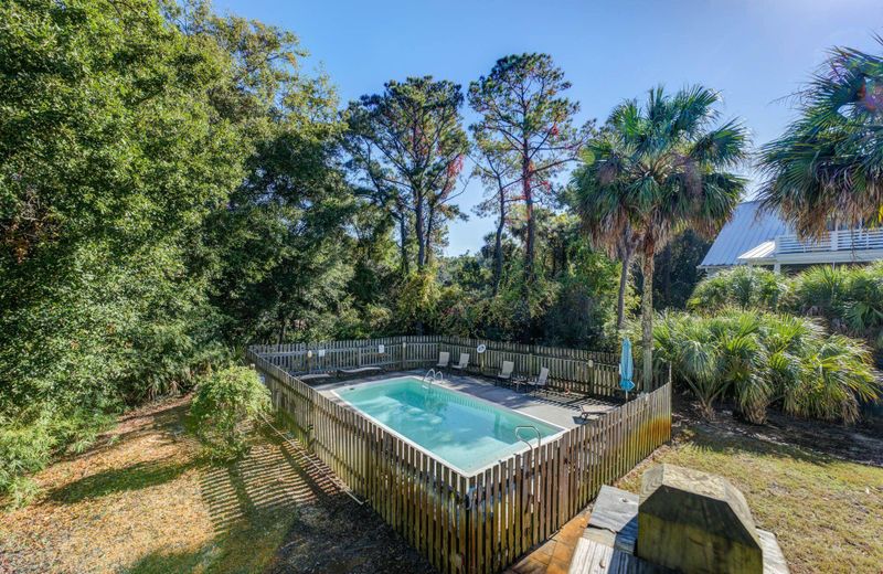 31 Sand Dollar Dr, Isle Of Palms, SC 29451
