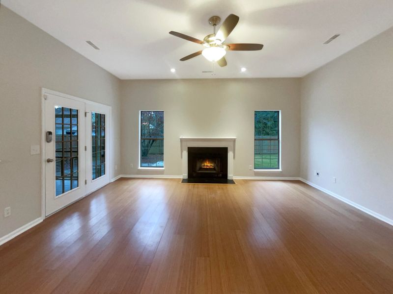 107 Huxley St, Goose Creek, SC 29445
