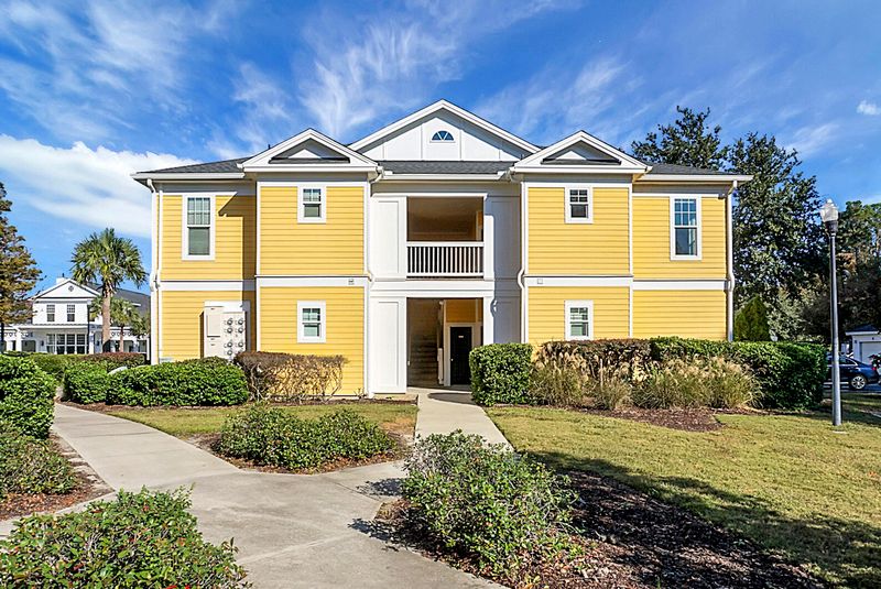 1025 Rosewood Ln, Mount Pleasant, SC 29464