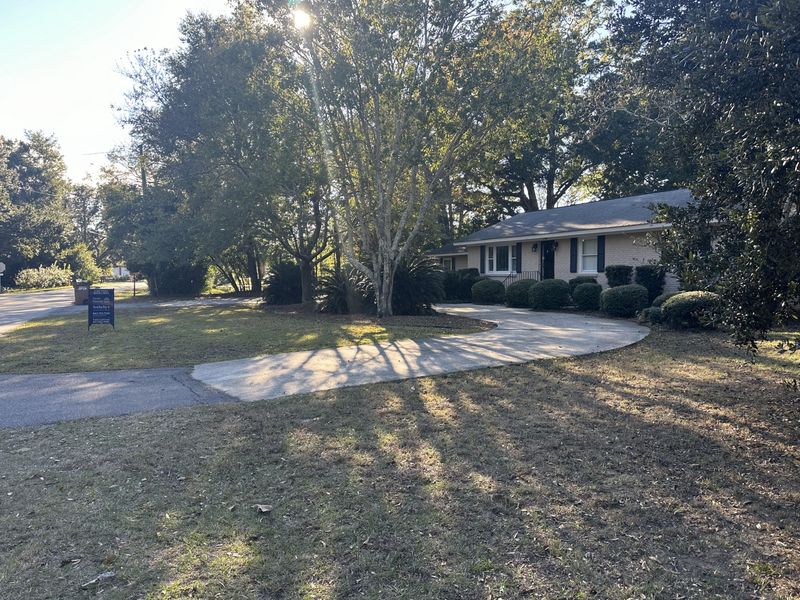 759 Fort Sumter Dr, Charleston, SC 29412