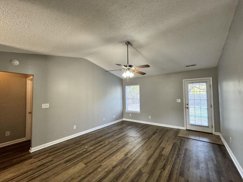 128 Ashdown Dr, Summerville, SC 29483