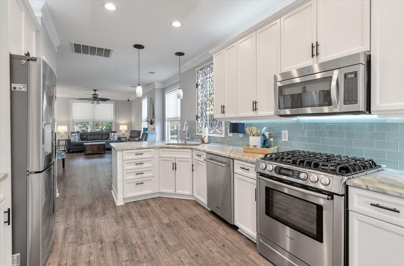 2312 Daniel Island Dr, Daniel Island, SC 29492