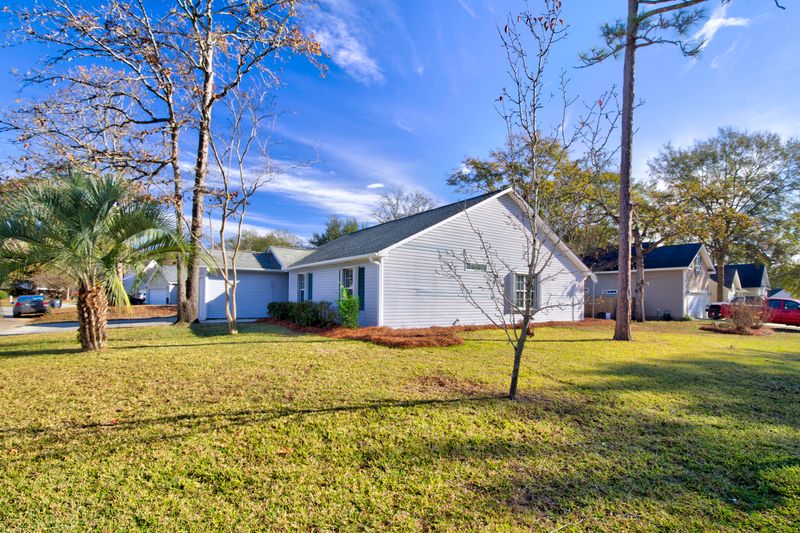 102 Hialeah Ct, Summerville, SC 29486