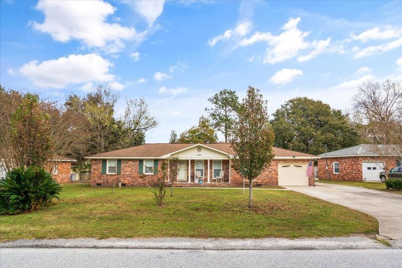 6004 Rembert Dr, Hanahan, SC 29410