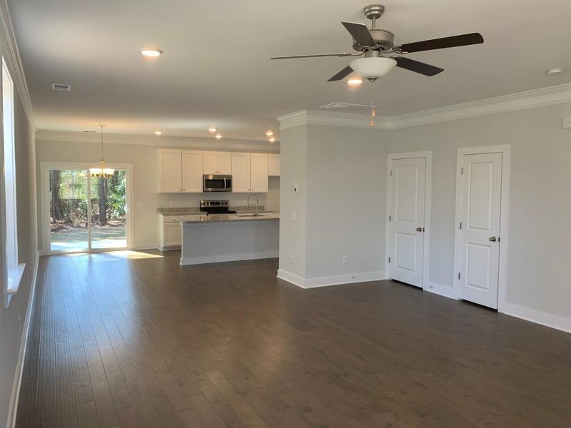 10032 Randall Rd, Mcclellanville, SC 29458