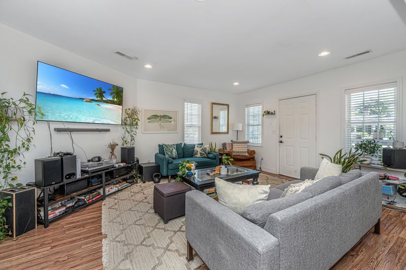 3885 Hottinger Ave, North Charleston, SC 29405