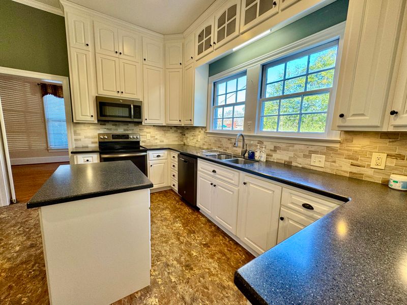 103 Quaker Rd, Saint George, SC 29477