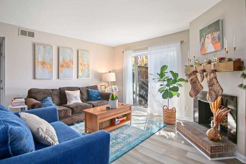 1402 Camp Rd #15a, Charleston, SC 29412