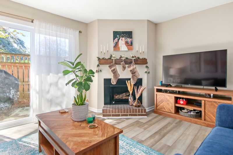 1402 Camp Rd #15a, Charleston, SC 29412