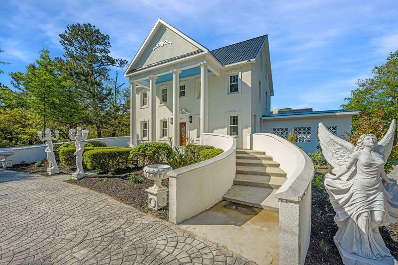 2287 Ashley River Rd, Charleston, SC 29414