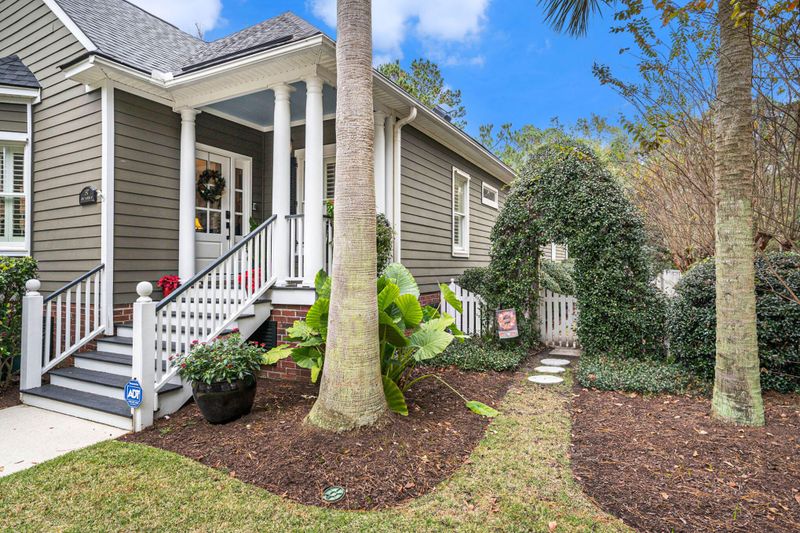 190 Corn Planters St, Charleston, SC 29492