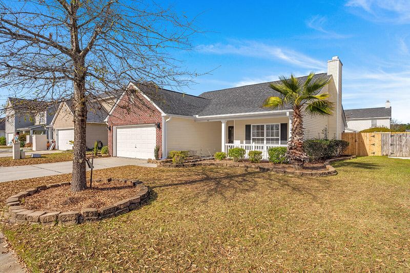 410 Dovetail Cir, Summerville, SC 29483