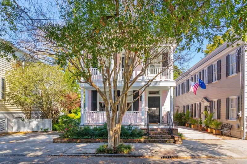12 Trumbo St, Charleston, SC 29401