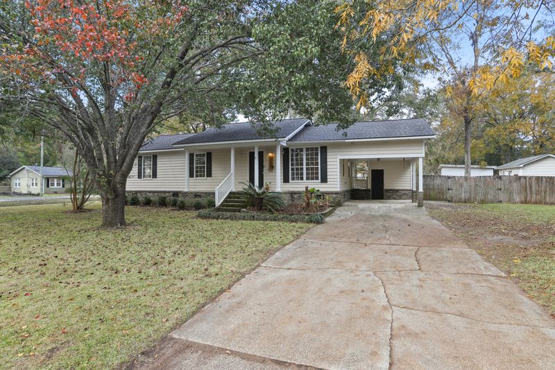 1766 Mohawk Ave, Charleston, SC 29412