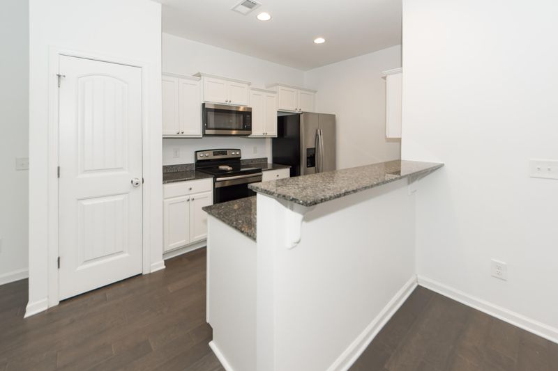 124 Buchanan Cir, Goose Creek, SC 29445